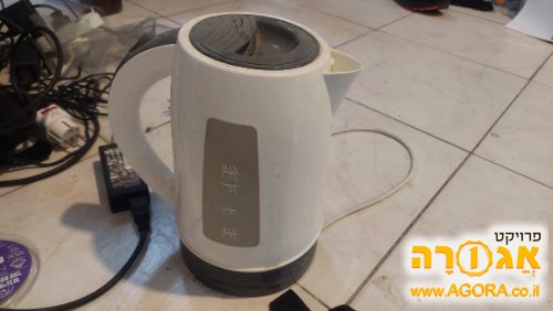 קומקום פלסטיק