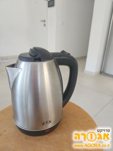 קומקום חשמלי