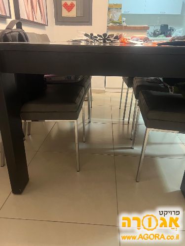 שולחן פינת אוכל