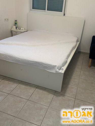 מיטה זוגית
