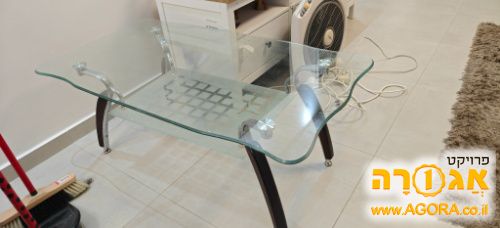 שולחן סלון מזכוכית