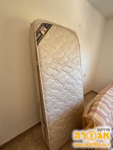 מזרון יחיד