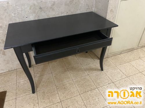 שולחן