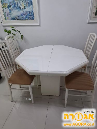 שולחן פינת אוכל + 4 כיסאות