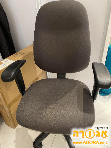 כסא מחשב וקסמן