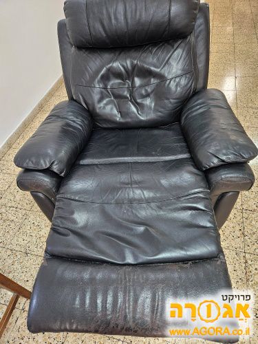 כורסת TV עור שחור מכנית