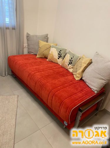 ספה נפתחת