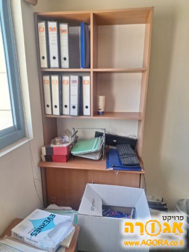 מדפים / ספריה / ארונית