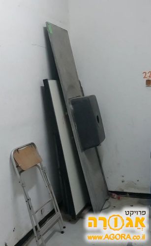 משטח שיש עם כיור מובנה