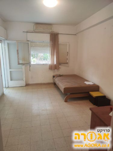 מיטה וחצי