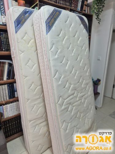 שני מזרונים פולירון