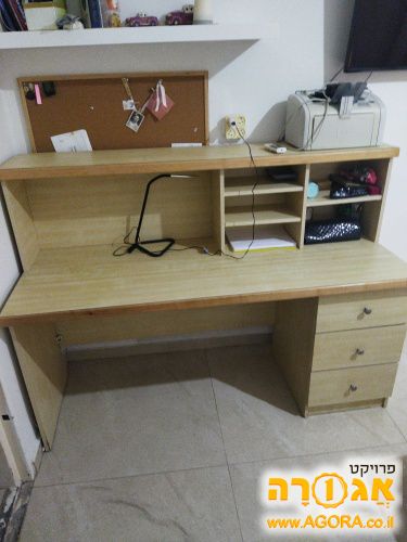 שולחן כתיבה עם יחידת מדפים מצב חדש עץ מל