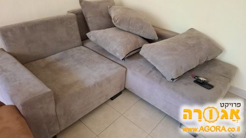 שזלונג. מצב חיצוני מצויין. הריפוד שקוע