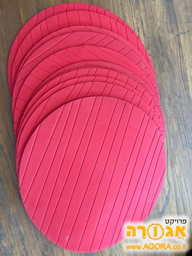 14 פלייסמטים אדומים מגומי / סיליקון