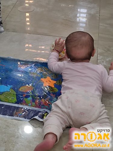 בגדים לתינוקת בת 8 חודשים