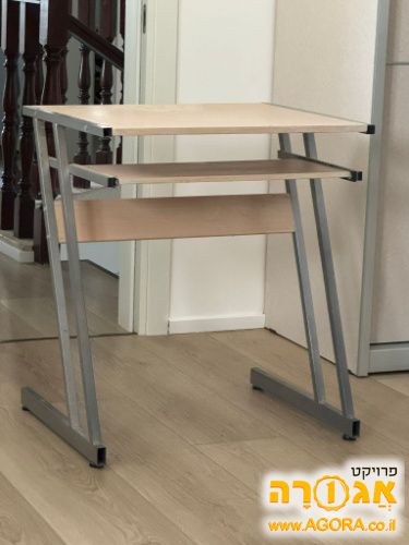 שולחן מחשב