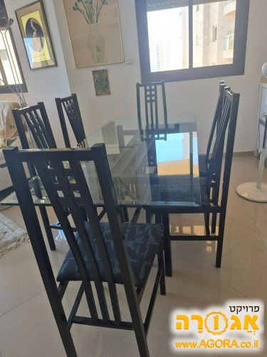 שולחן אוכל ו 6 כסאות