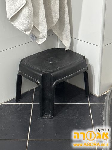 כסא קטן