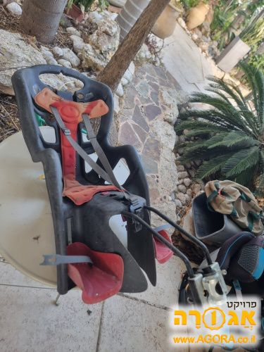 כיסא לאופנים לילדת