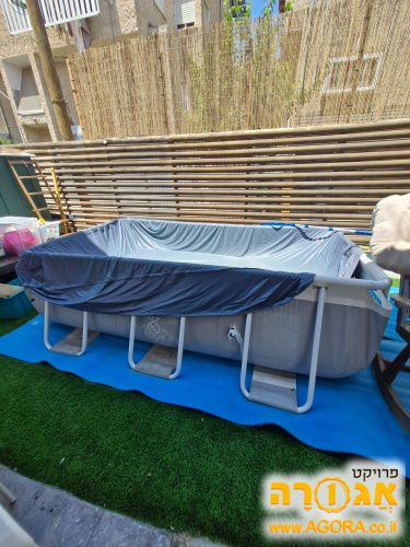 בריכה בגודל 2.75 על 1.5 עומק 70 סמ