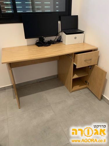 שולחן כתיבה