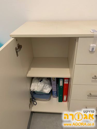 שידת מגירות