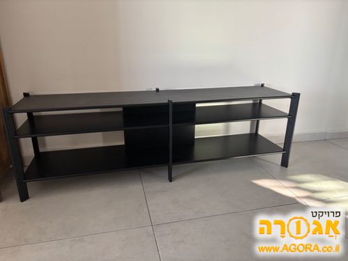 כוננית טלוויזיה
