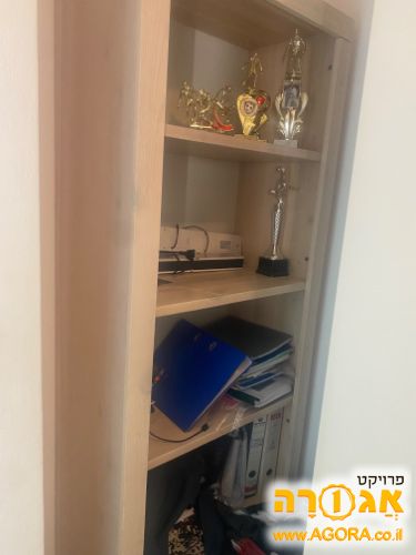 כוננית