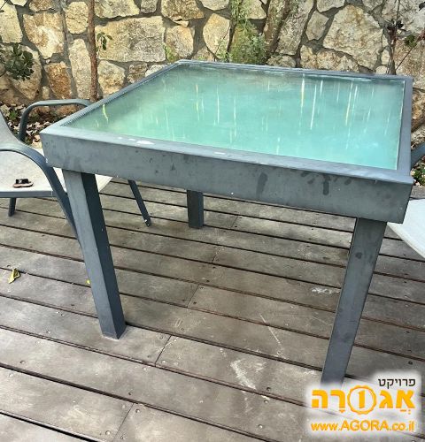שולחן לגינה