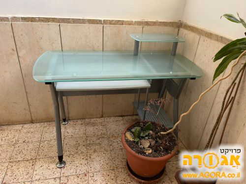 שולחן מחשב