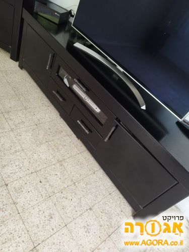 מזנון וויטרינה