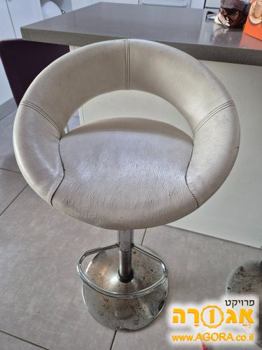 כסא בר לבן
