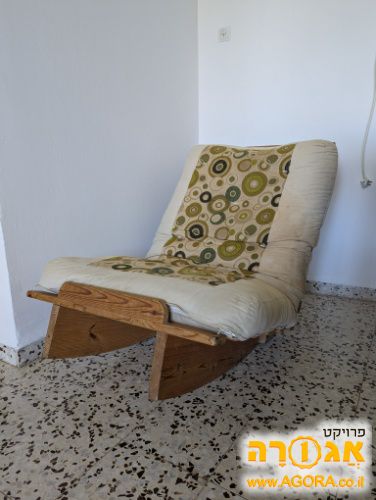 כורסת נדנדה