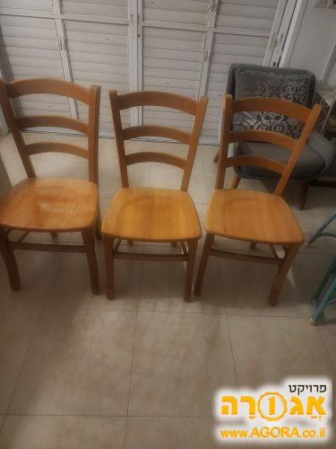 כסאות