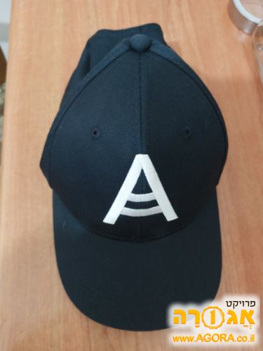 כובע חדש