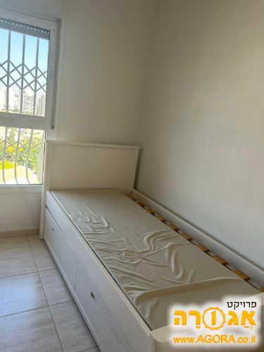 מיטת נוער