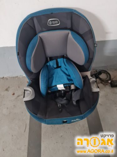 כסא בטיחות לרכב