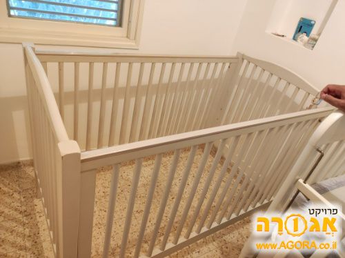 מיטת תינוק