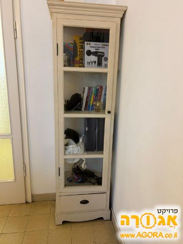ארון משקאות