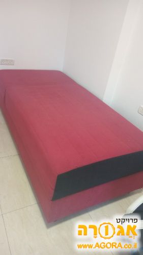 מיטת יחיד במצב טוב למסירה עוד היום