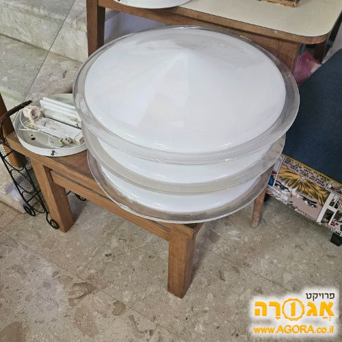 גופי תאורה לתקרה