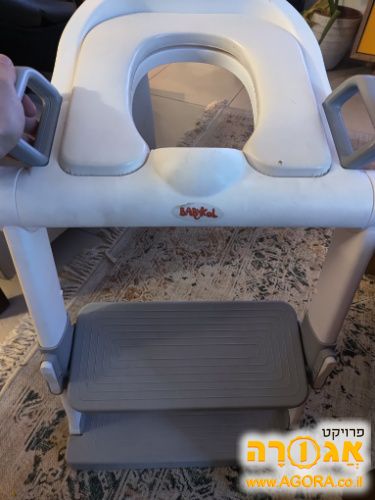 ישבנון עם מדרגות