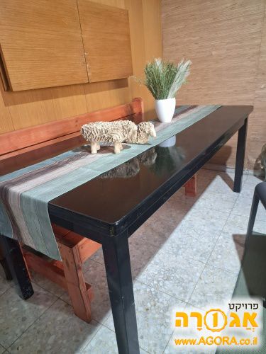 שולחן פינת אוכל