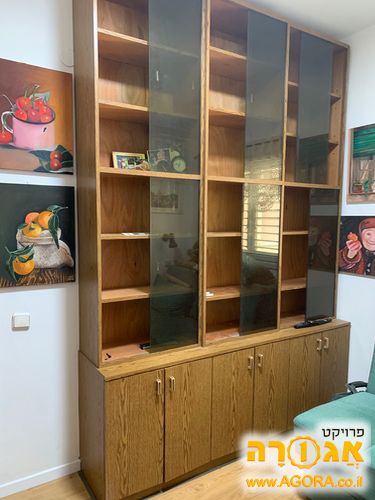 ארון ספריה