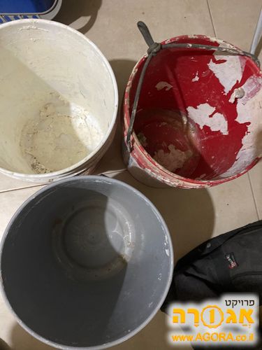 דליים ריקים