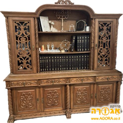 מזנון מעץ מלא מגולף ומרשים+שולחן תואם