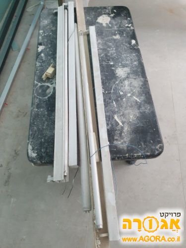 בתי מנורה ונורות פלורסנט