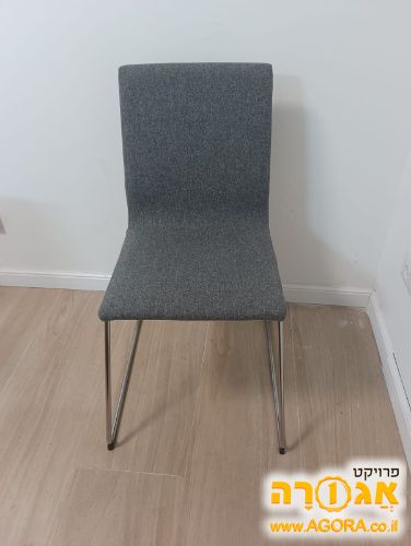 2 כיסאות מרופדים