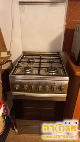 תנור אפיה עם כיריים