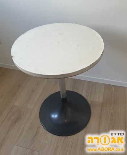 שולחן